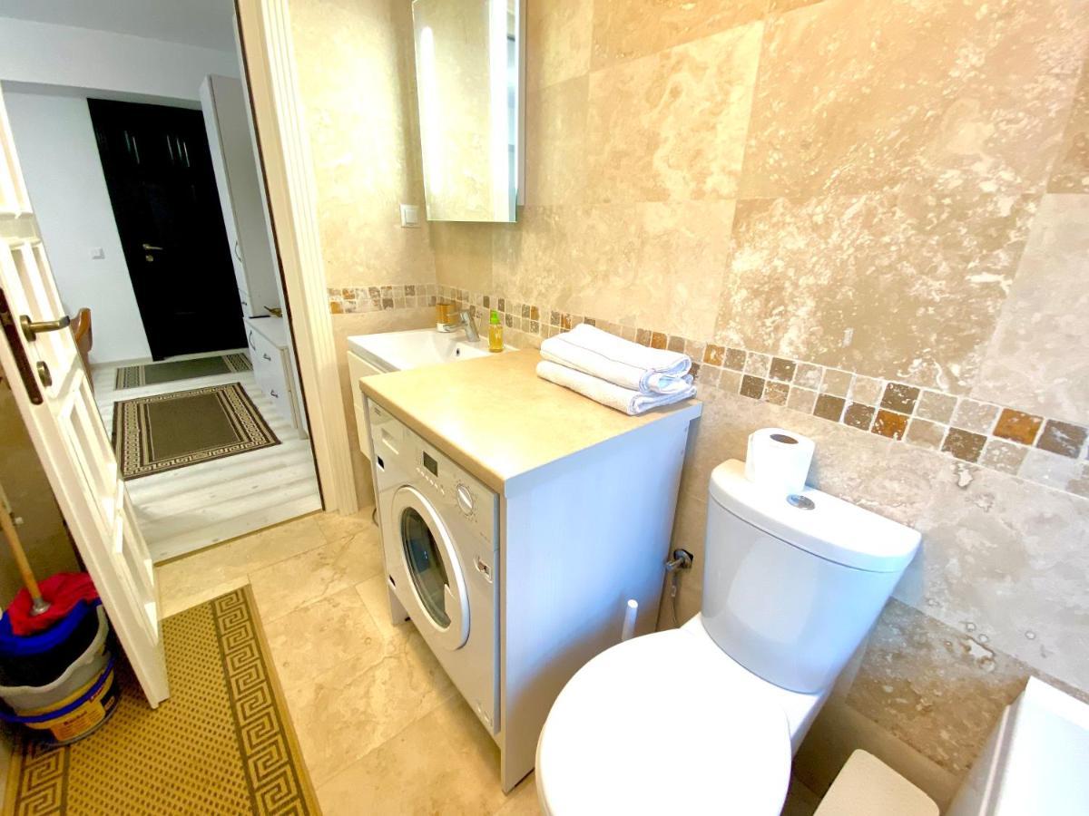 Apartament Sara Apartment Яш Екстериор снимка